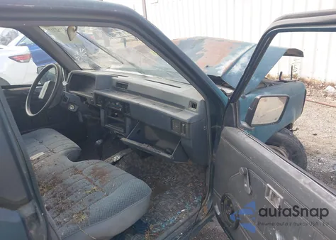 1994 Mitsubishi Mighty Max z USA, uszkodzony, nr VIN JA7LS21G8RP005298